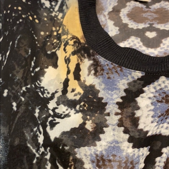 CAbi Python Snake Print Sweatshirt Style Blouse SZ S - Picture 4 of 10